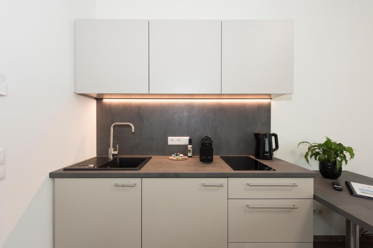 Tt-Rooms - Kontaktlos Mit Self Check-In I Free Parking Graz Bagian luar foto
