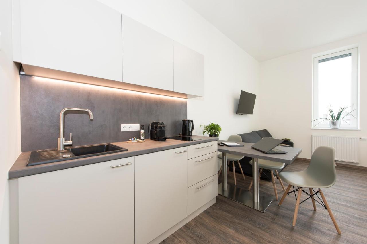 Tt-Rooms - Kontaktlos Mit Self Check-In I Free Parking Graz Bagian luar foto