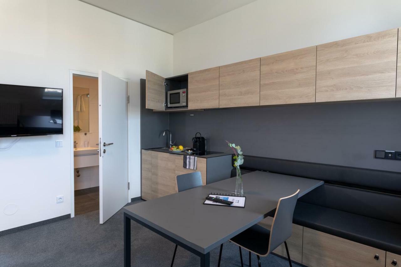 Tt-Rooms - Kontaktlos Mit Self Check-In I Free Parking Graz Bagian luar foto