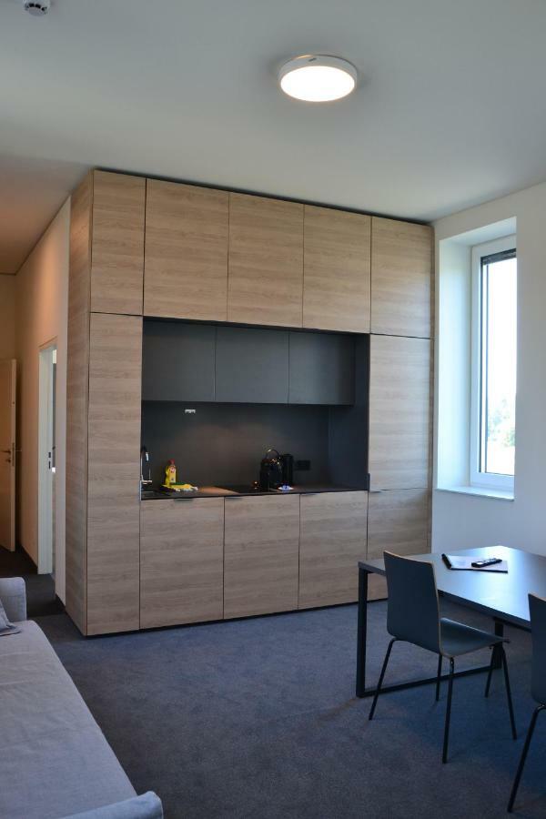 Tt-Rooms - Kontaktlos Mit Self Check-In I Free Parking Graz Bagian luar foto