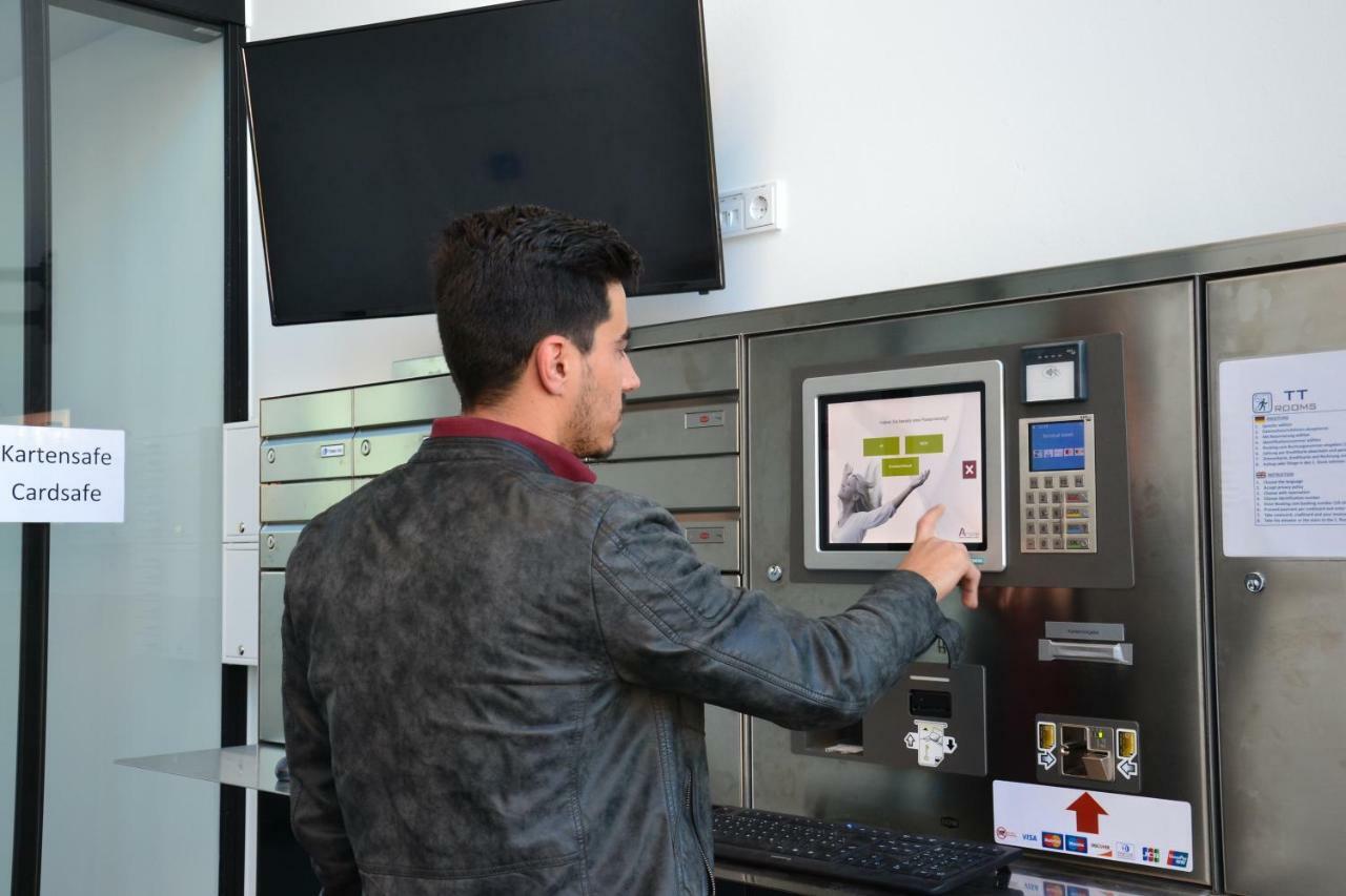 Tt-Rooms - Kontaktlos Mit Self Check-In I Free Parking Graz Bagian luar foto