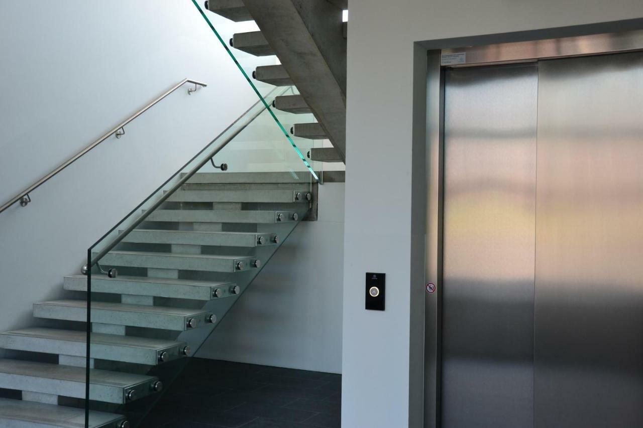 Tt-Rooms - Kontaktlos Mit Self Check-In I Free Parking Graz Bagian luar foto