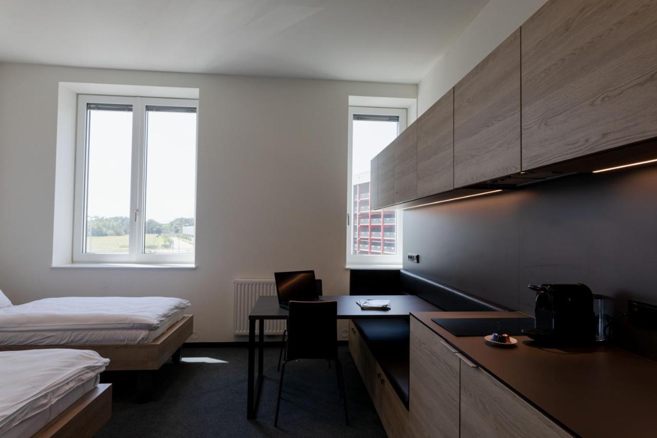 Tt-Rooms - Kontaktlos Mit Self Check-In I Free Parking Graz Bagian luar foto